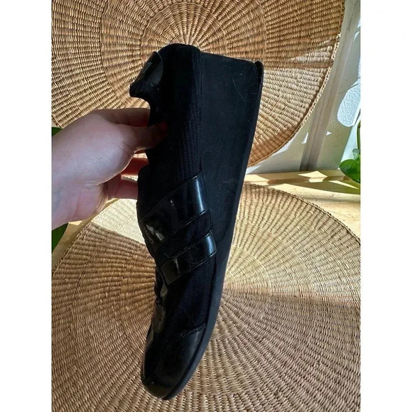 DKNY Women’s size 8 black wedge shoes - Picture 7 of 9